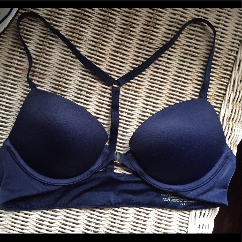Victoria Secret Very Sexy Push Up Bra size 32 B